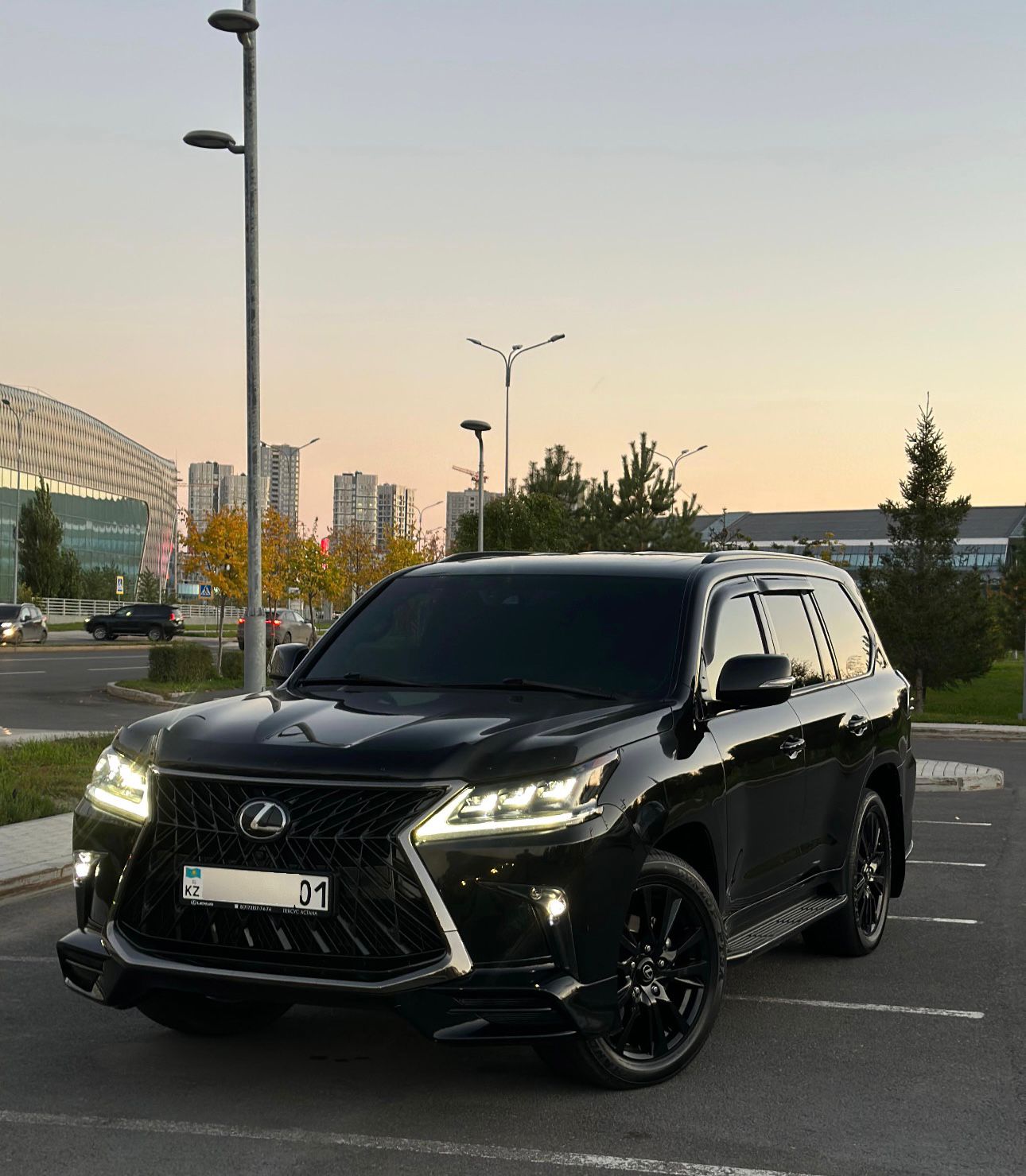 Lexus LX570